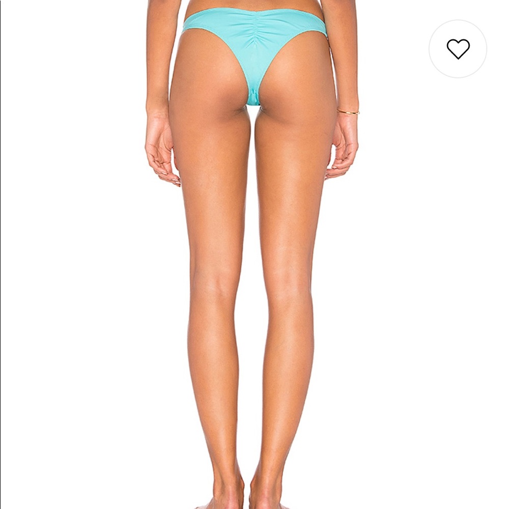 Kendall & Kylie scrunch butt 90s bikini bottom